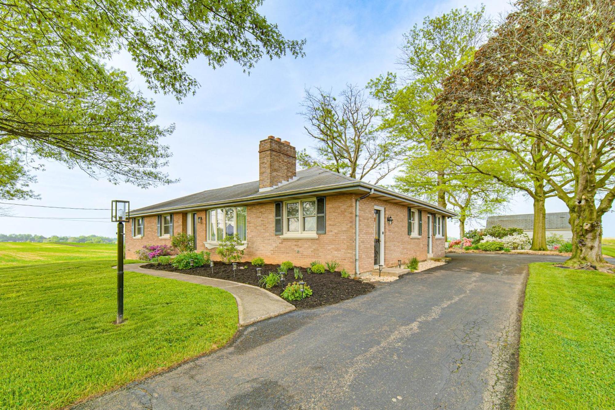 Sunny Lancaster Gem, 4 Mi To Dutch Wonderland Villa Екстериор снимка